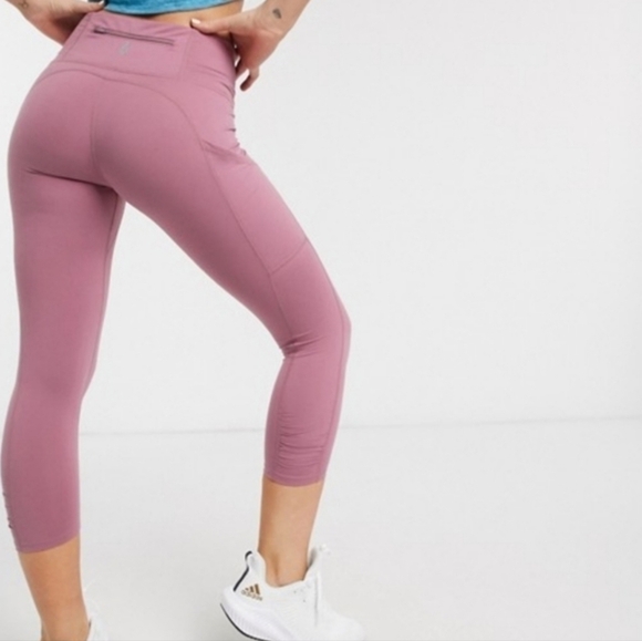 Free People Movement Out of Your League Leggings in Dark Pink XS Ruched Hem - Picture 2 of 10